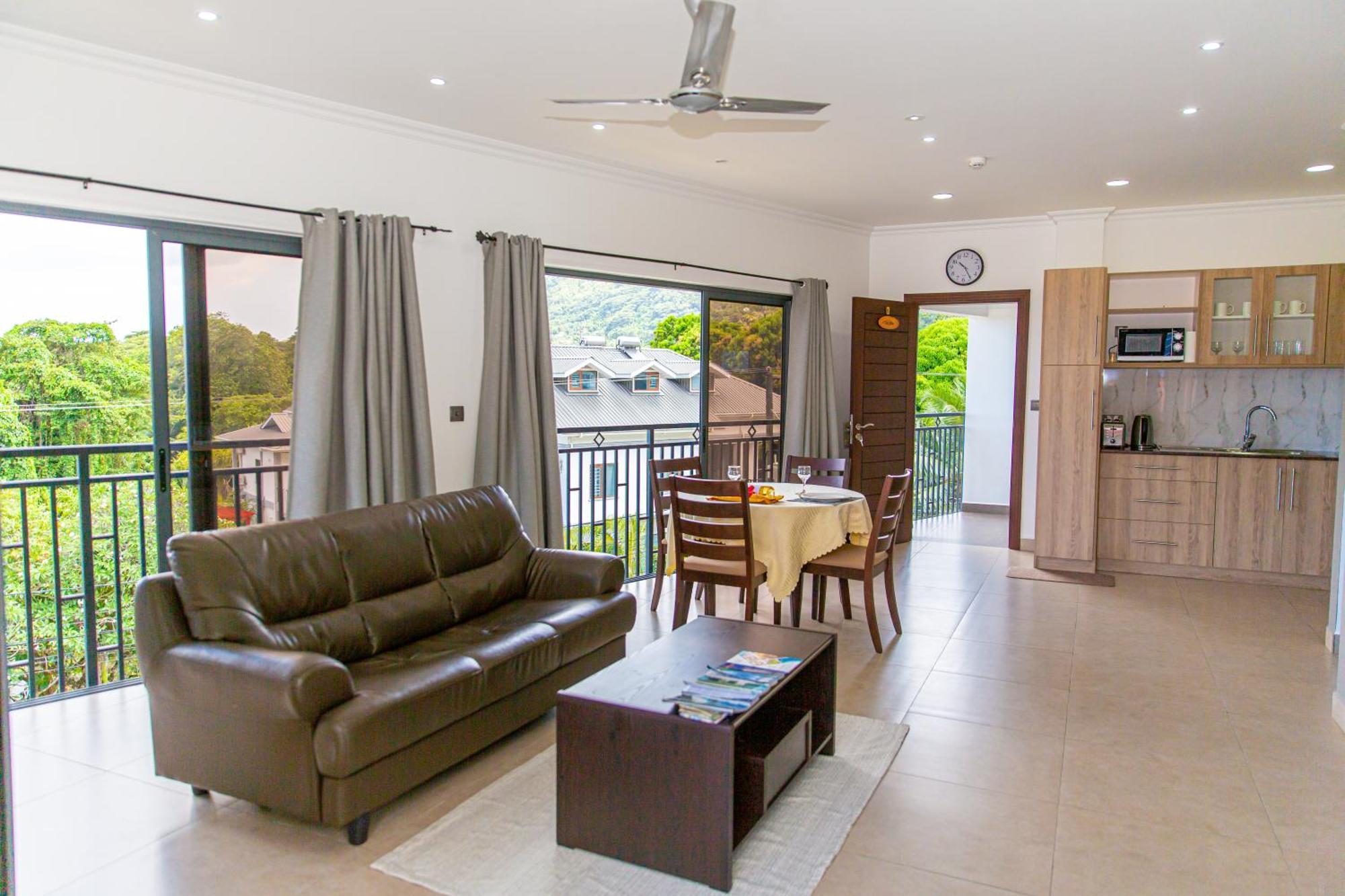 B Holiday Apartments Beau Vallon  Eksteriør bilde